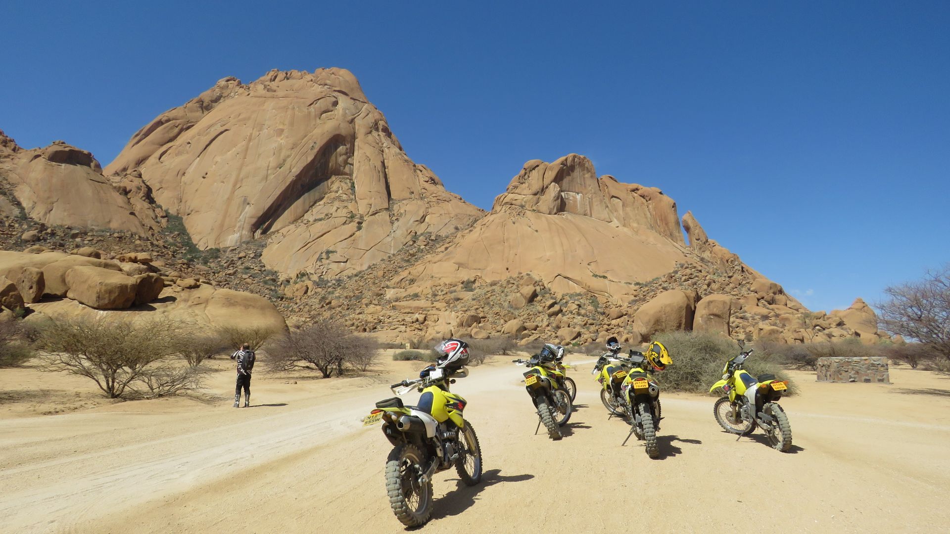 Motorradreisen Motorradtouren Afrika Namibia windhoek